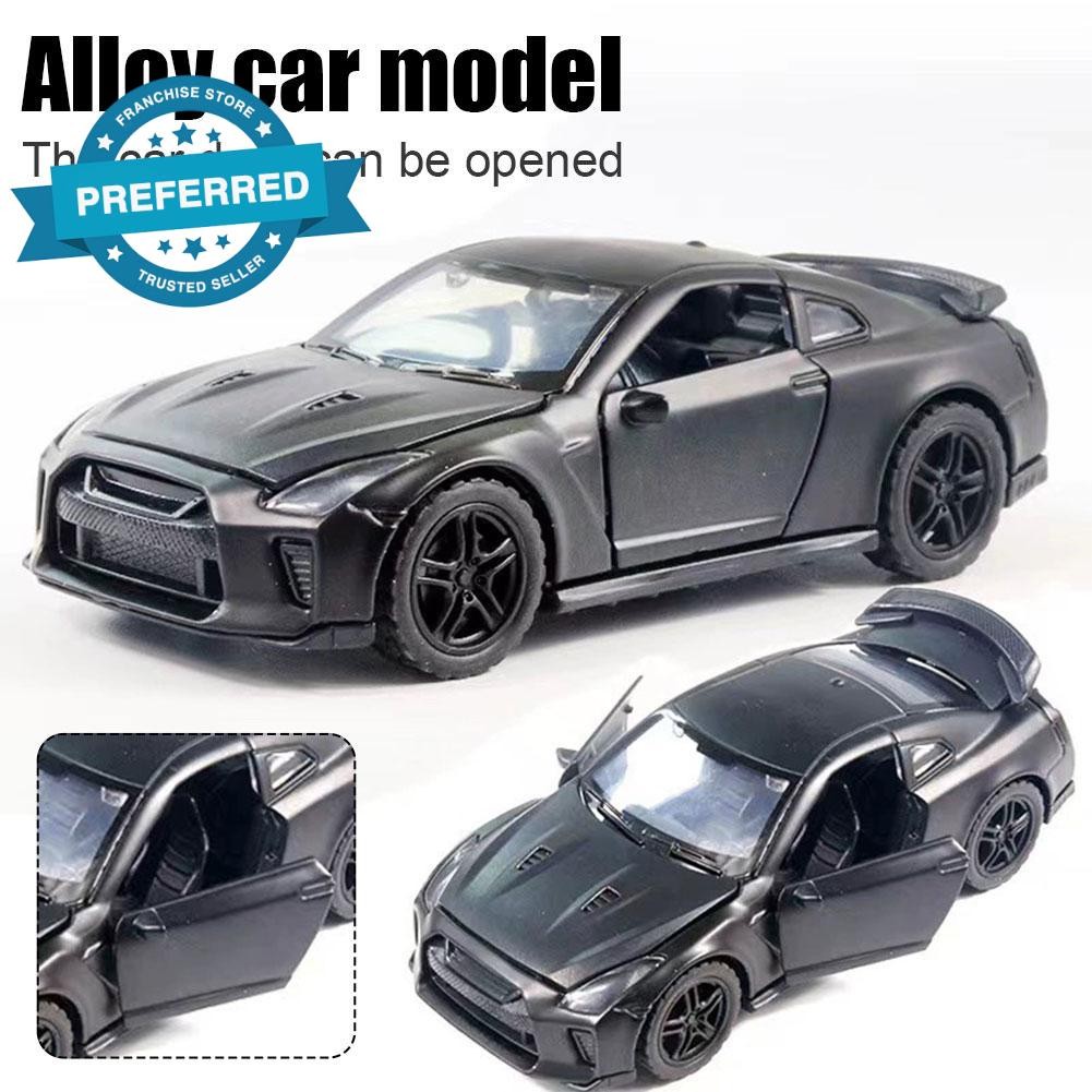 โลหะDiecastของเล่นรถ1:36 12ซม.รุ่นรถGtrดึงกลับรถรุ่นเปิดประตูได้L6v4