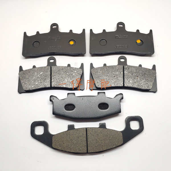 KAWASAKI เหมาะสําหรับรถจักรยานยนต์คาวาซากิคาวาซากิ GPZ900R ZX900A ผ้าเบรคหน้าและหลัง 1984-2002