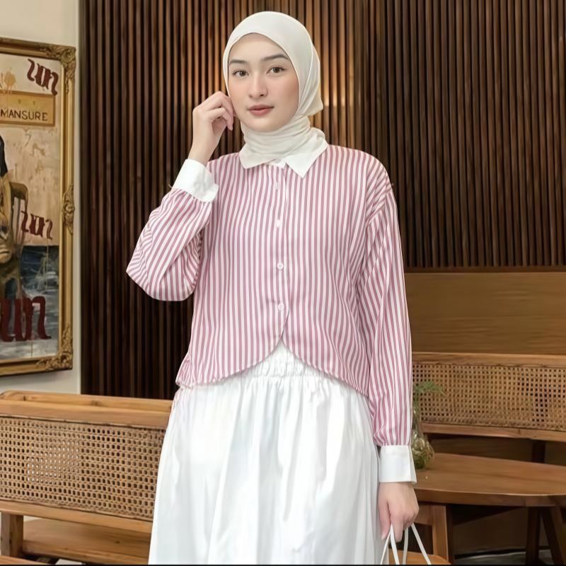 เสื้อสตรีสไตล์มุสลิม สั้น คอนtrast ลายคลาสสิก ทรงหลวมใส่แล้วเบาสบาย เหมาะสำหรับสวมใส่วัน.daily