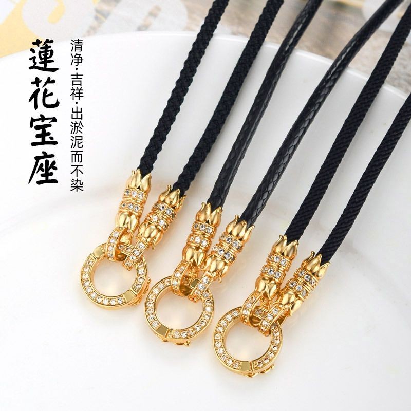 จี้สร้อยคอผู้ชายสไตล์พระเครื่องเชือกเส้นเล็กผู้ชายสีดําเชือกสร้อยคอเชือกจี้หยกหยกเจ้าแม่กวนอิมจี้ผู้ชายเชือกโซ่ SD12