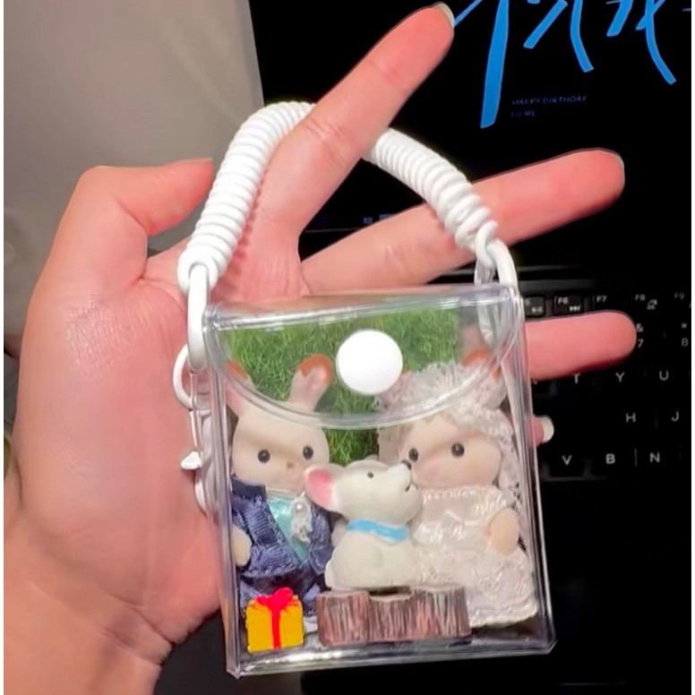 (Sylvanian Families) PVC Transparent Bag กล่องเก็บของสะสมพวงกุญแจขนาดเล็กน่ารักสําหรับ POPMART DIY