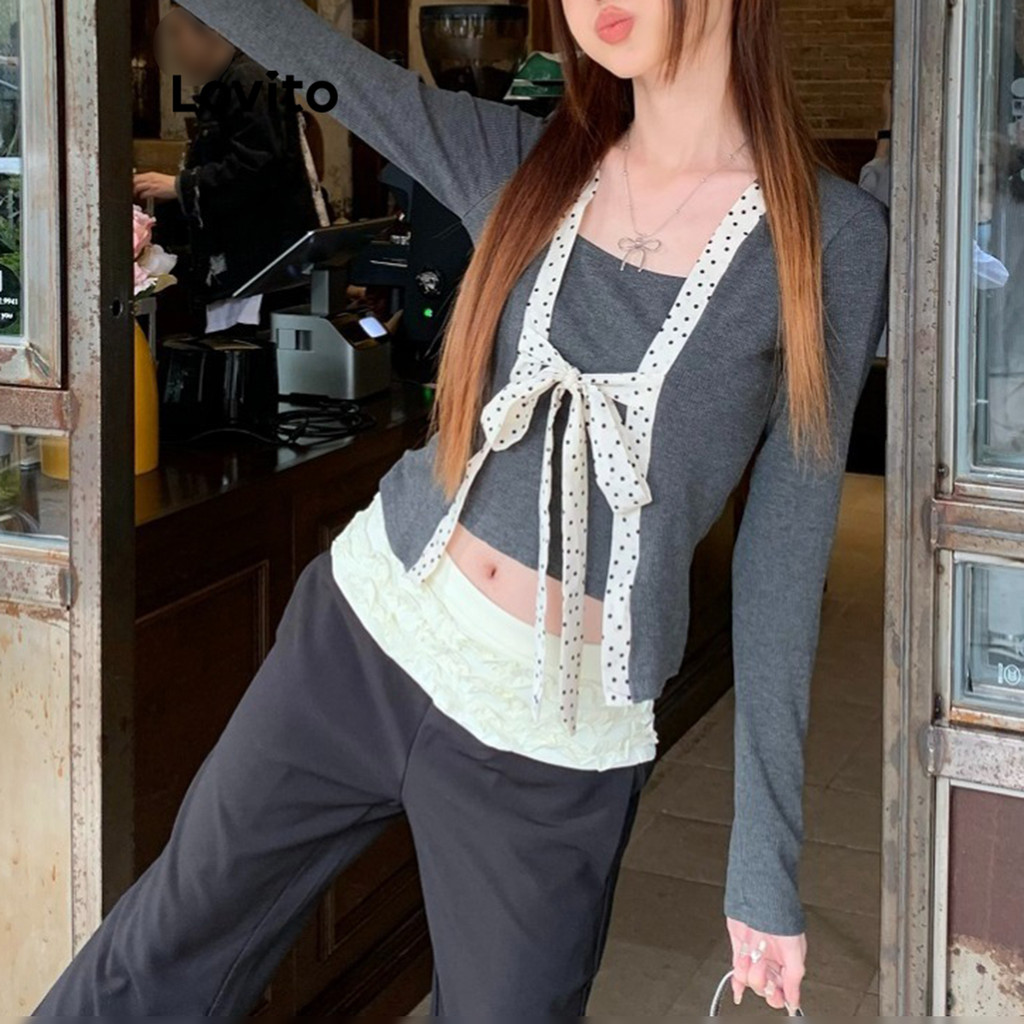 Lovito เสื้อยืดลำลองธรรมดาปลอม 2 In 1 สำหรับผู้หญิง LNA75818