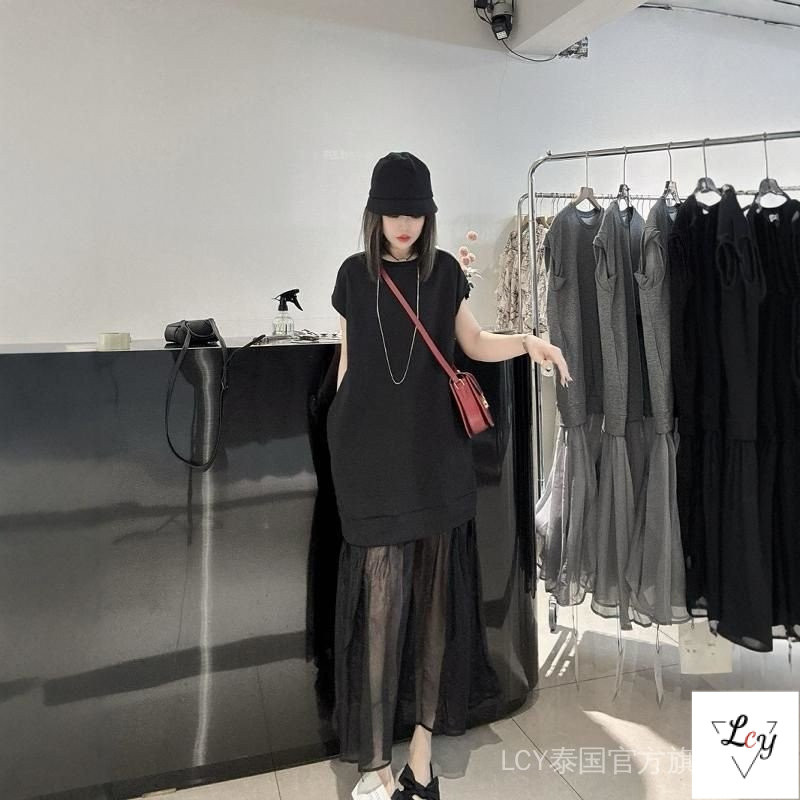 ชุดเดรสแขนสั้นขนาดใหญ่ สไตล์เกาหลี หลวม ลดน้ำหนัก ชุดเดรส A-Line ยาวกลาง แฟชั่น ชุดเดรสขนาดใหญ่สำหรับผู้หญิง น้ำหนัก 300 ปอนด์ แฟชั่นสไตล์เกาหลี หลวม ไม่มีแขน ปะผ้าตาข่าย ชุดยาวสองชิ้นปลอม