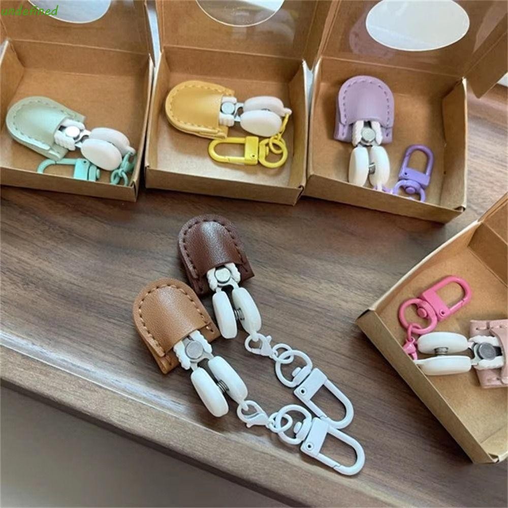 JARREDIW Art Mini กรรไกร,ความแม่นยําสูงพร้อมฝาครอบป้องกันเครื่องมือตัดด้ายขนาดเล็ก,น่ารักสีสัน Hook Buckle พวงกุญแจออกแบบแบบพกพาเย็บปักถักร้อย Snips ของขวัญให้