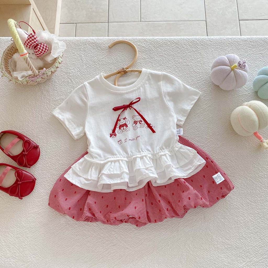 ชุดเด็กหญิงวัยหัดเดิน 0-6 ปี สไตล์เกาหลี เสื้อยืดแขนสั้นสีขาวและกระโปรงปุยลายจุดสีแดง