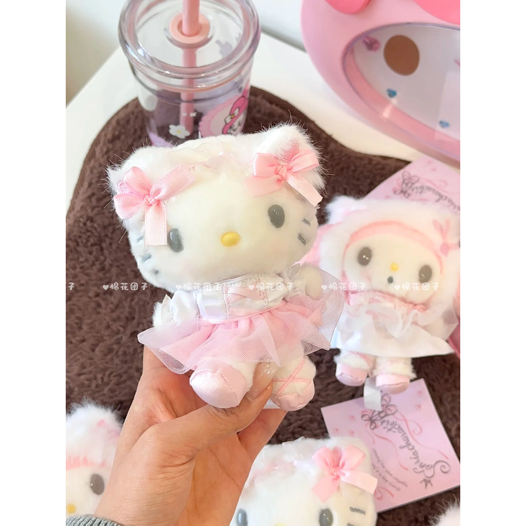 แมวสีขาวบัลเล่ต์คิตตี้กระเป๋าจี้สาวน่ารักกระเป๋านักเรียนเครื่องประดับตุ๊กตาตุ๊กตาตุ๊กตาตุ๊กตาตุ๊กตาตุ๊กตาตุ๊กต...