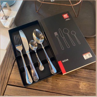 ชุดช้อนส้อมมีด 4 ชิ้น Zwilling Nova สแตนเลสคุณภาพสูง ใช้งานสะดวก