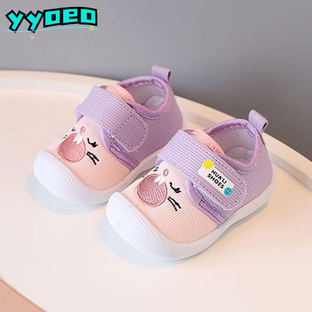 YYOEO รองเท้าหัดเดินเด็กมีเสียงปี๊บ กันลื่น ระบายอากาศ พื้นนุ่ม ลายการ์ตูน