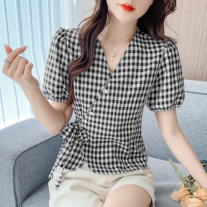เสื้อเชิ้ตแขนพองลายสก็อตหวานๆ สดใหม่ สำหรับผู้หญิง 2025 เสื้อเชิ้ตรัดรูปเข้ารูปฤดูร้อนใหม่99162 ราคา ถูกที่สุด ดีลบีเคเค แกลเลอรีภาพที่ 3