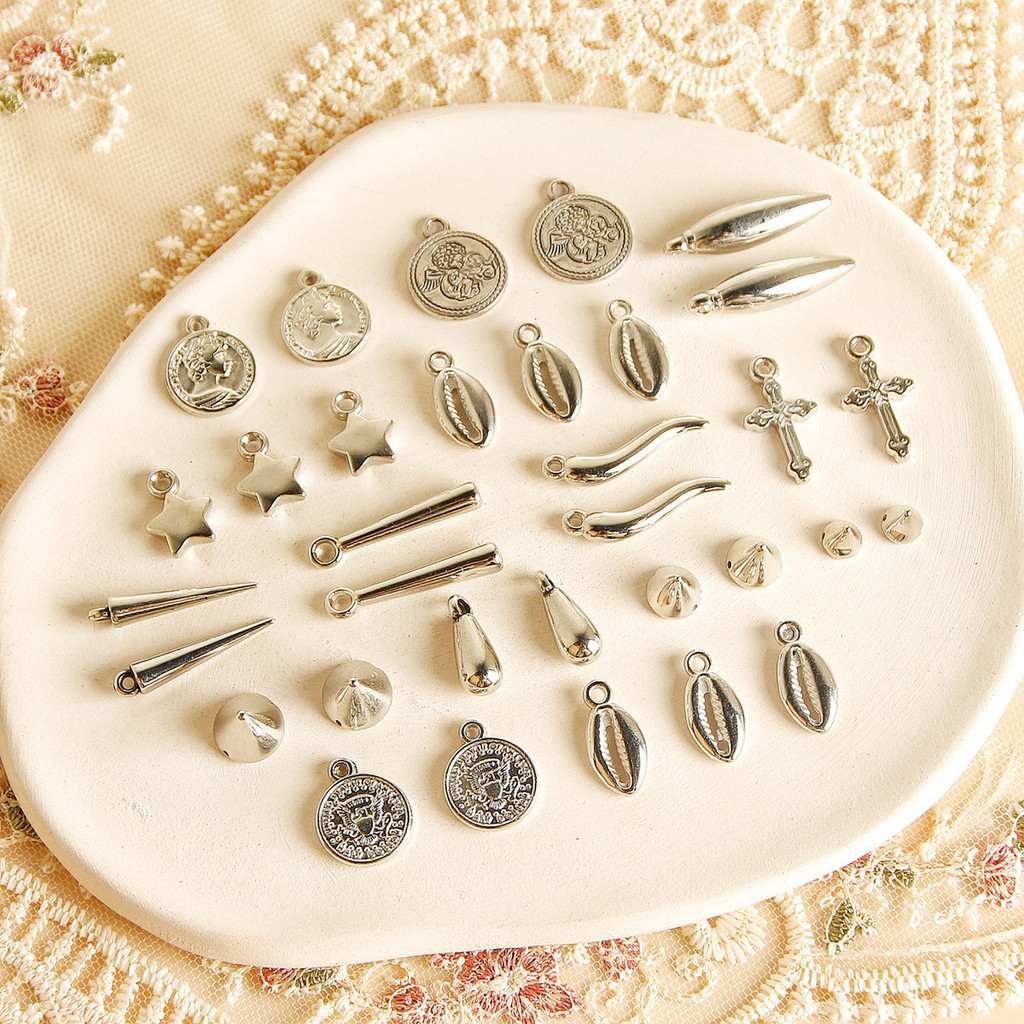 พังก์หวานเย็นมืดสาวเงินกรวยจี้คอลเลกชัน DIY สร้อยคอลูกปัดแฮนด์เมดวัสดุอุปกรณ์เครื่องประดับ dhje