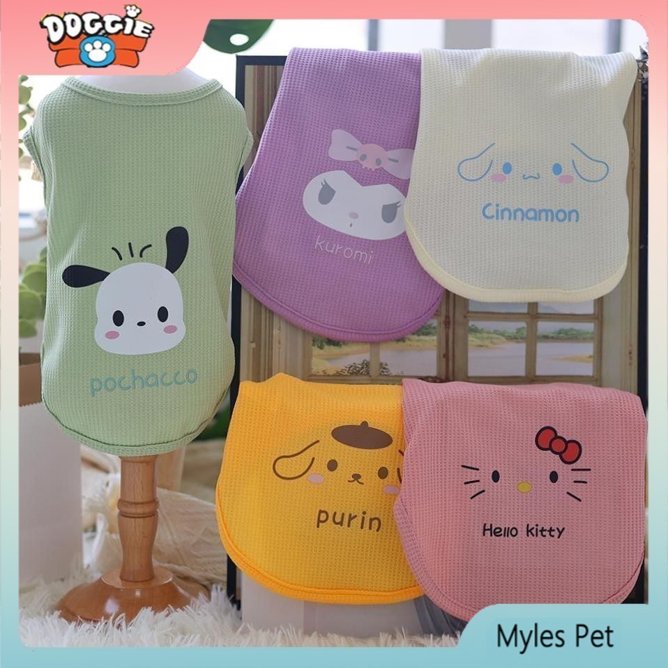 SANRIO สุนัขและแมวฤดูใบไม้ผลิและฤดูร้อนเสื้อกั๊กสัตว์เลี้ยงฤดูใบไม้ผลิและฤดูใบไม้ร่วงการ์ตูนแฟชั่นวาฟเฟิลเสื้อกั๊ก ซานริโอ พิมพ์น่ารักเสื้อผ