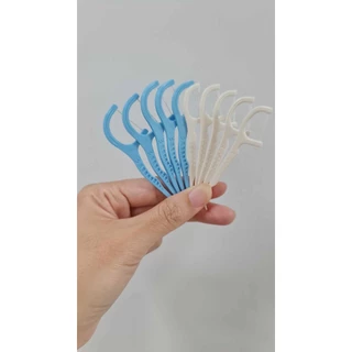 [สินค้าแถมฟรี] ไหมขัดฟัน 4 ด้าม Watsons dental floss 4 pieces