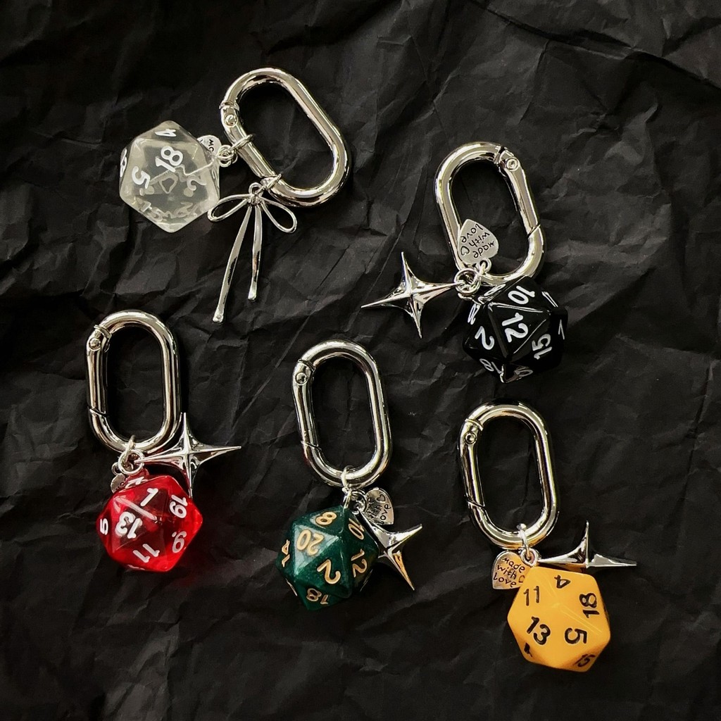Retro อินเทรนด์ Multi-Element Four-Pointed Star 20-Sided พวงกุญแจลูกเต๋ากระเป๋าจี้สไตล์อนาคต diy อุปกรณ์เสริมเดี่ยว