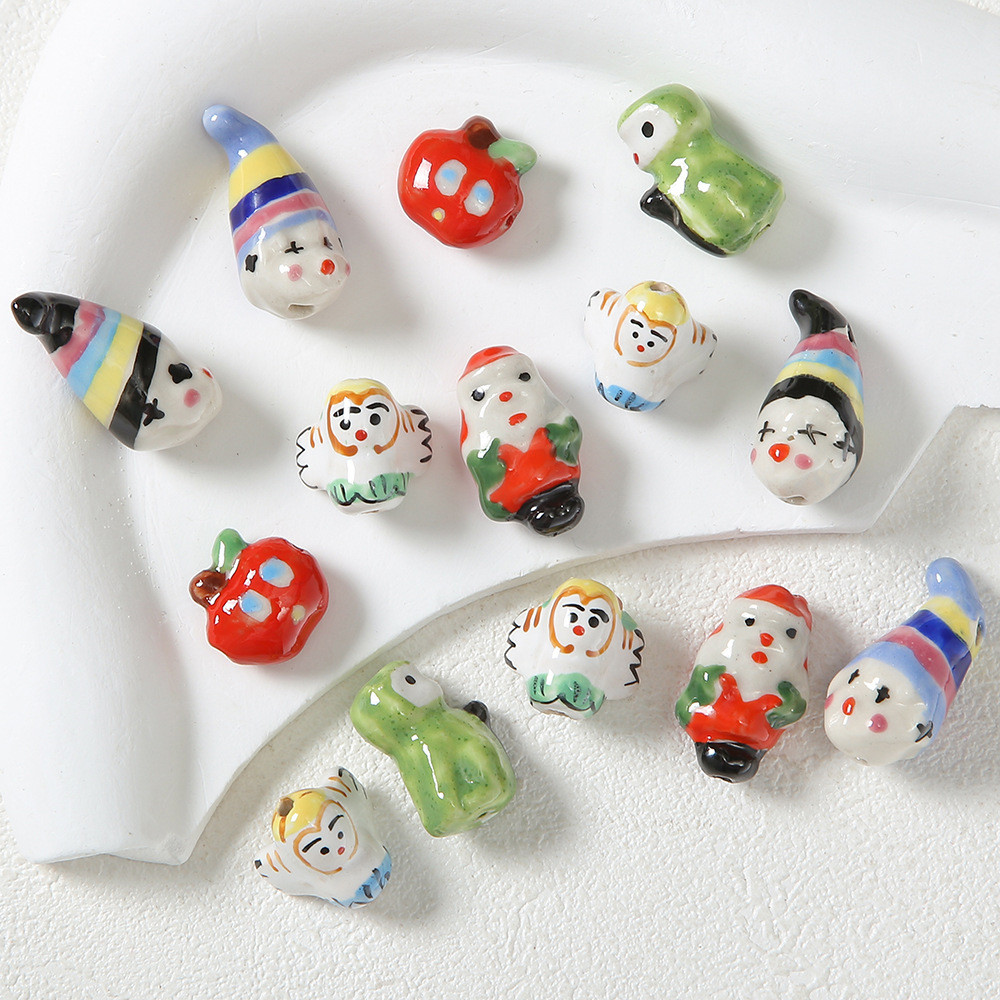 1 PC คริสต์มาส Apple Clown มือวาดเซรามิค Perforated หลวมลูกปัด DIY Handmade สร้อยข้อมือลูกปัดอุปกรณ์เสริม