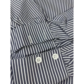 Chili Koko เสื้อเชิ้ตลายทางสำหรับผู้หญิง ดีไซน์ใหม่ ขอบระบาย ท็อปสวย ทันสมัย อเนกประสงค์ เสื้อผ้าผู้หญิง 99106