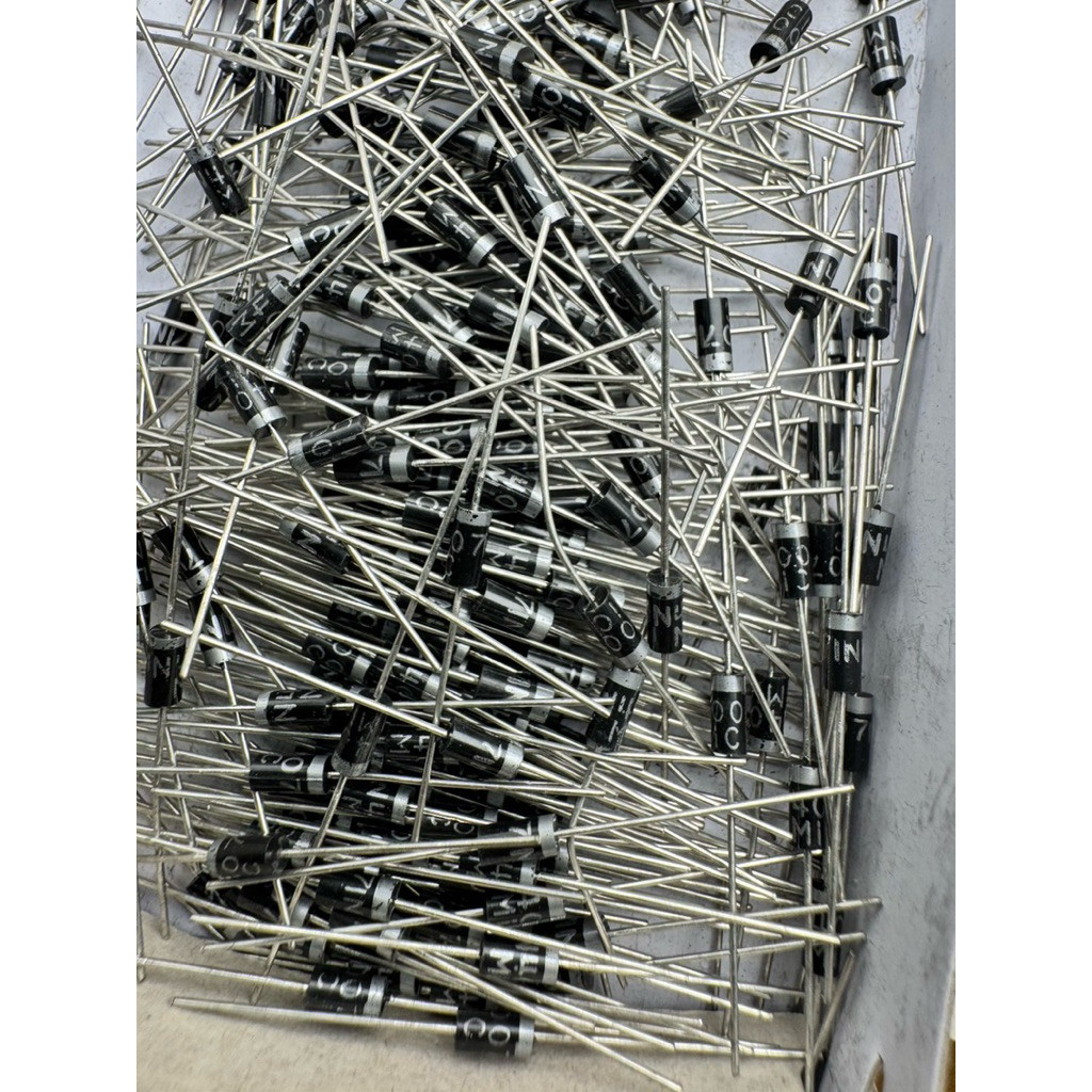 ร้านส่งไว ไดโอด 1N4007 เป็นไดโอดเรียงกระแส (rectifier diode) ที่ใช้กันทั่วไปในวงจรอิเล็กทรอนิกส์ 1A1000V 10ตัว ราคา ถูกที่สุด ดีลบีเคเค รูปภาพหลัก