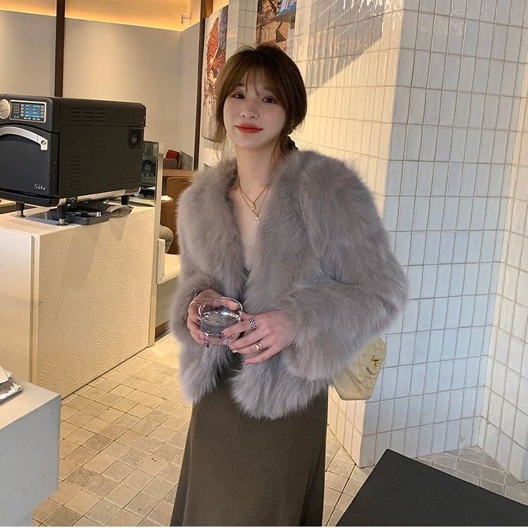 ❤️【สินค้าพร้อม】❤️fur coat ใหม่ฤดูใบไม้ร่วงและฤดูหนาว Toca ขนสุนัขจิ้งจอกเลียนแบบนิยมในโลกออนไลน์หนุ่มเกาหลีขนผู้หญิงฤดูหนาวสั้นขนสั้นเสื้อแจ็คเก็ต - รูปที่ 3