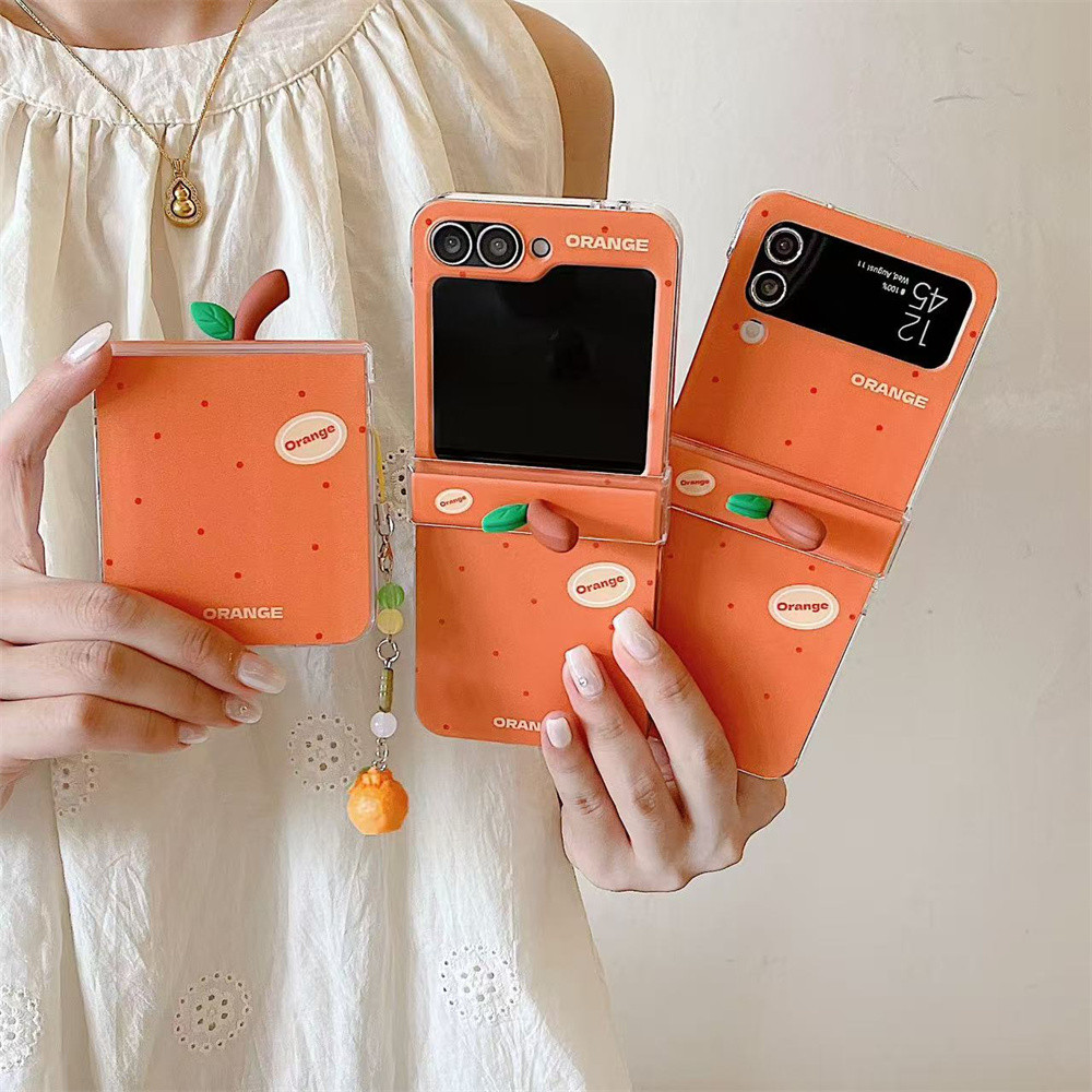 SAMSUNG เกาหลีน่ารักคลื่นสีส้มจุดเคสโทรศัพท์สําหรับSamsung Galaxy Z Flip 7 6 5 4 3 ฝาครอบพร้อมจี้บานพับกรณีFlip6 Flip7 Hardกันกระแทก