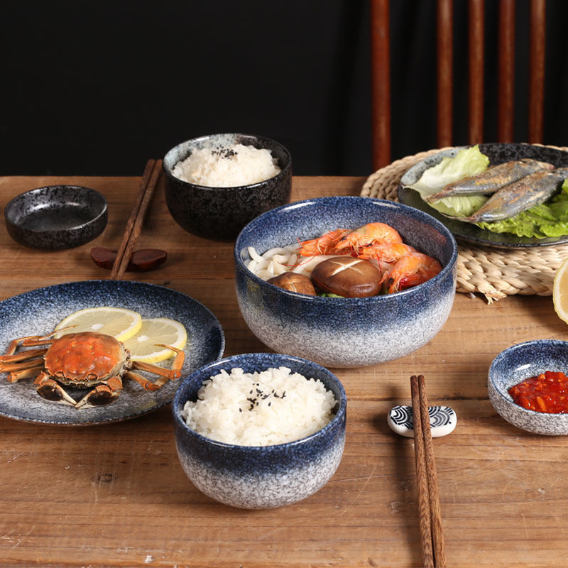 เซรามิกสไตล์ญี่ปุ่น One-Person ชุดจานอาหารหรูหราในครัวเรือนผสม 2-Person Tableware 4-Person Creative