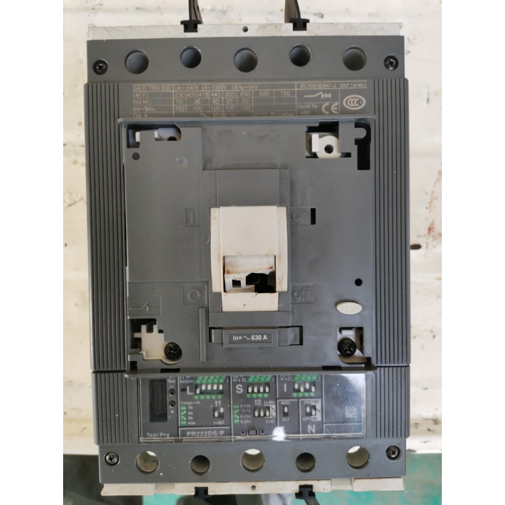 ABB T5N 630 PR221DS-LSI R630 FF 3P+YO-C / Shunt Voltage 220-240Vac / 220-250vdc + เสริม AUX-C1Q 1SY 