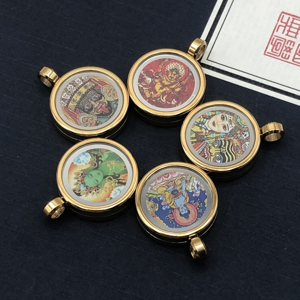 คลังสินค้าพร้อม spotGawu Box Gau Box Amulet Box [อัตราการสรรเสริญ 98%] ทิเบตแบบพกพา Little Thangka Z