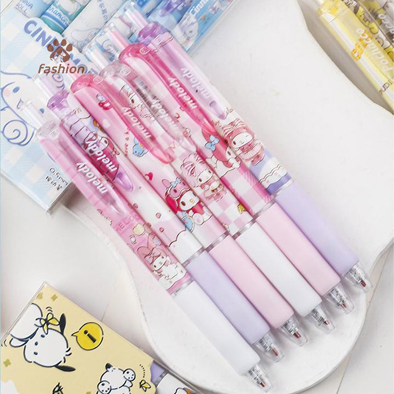 [แฟชั่น] 6 ชิ้น Kawaii Sanrio Hello Kitty ปากกาเจลการ์ตูน Pochacco Cinnamoroll Kuromi Quick Drying กดปากกาสีดําเครื่องเขียนอุปกรณ์ {TH}