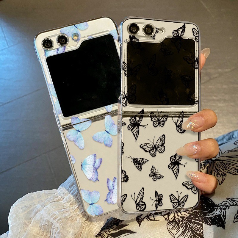 รูปแบบผีเสื้อสีดําและสีขาวสีสันสดใสสําหรับเคสโทรศัพท์ Samsung Galaxy Z Flip 6 Z Flip 5 4 3 ซิลิโคนกันกระแทกนุ่ม TPU ฝาหลังพับชุดสูทสองชิ้น