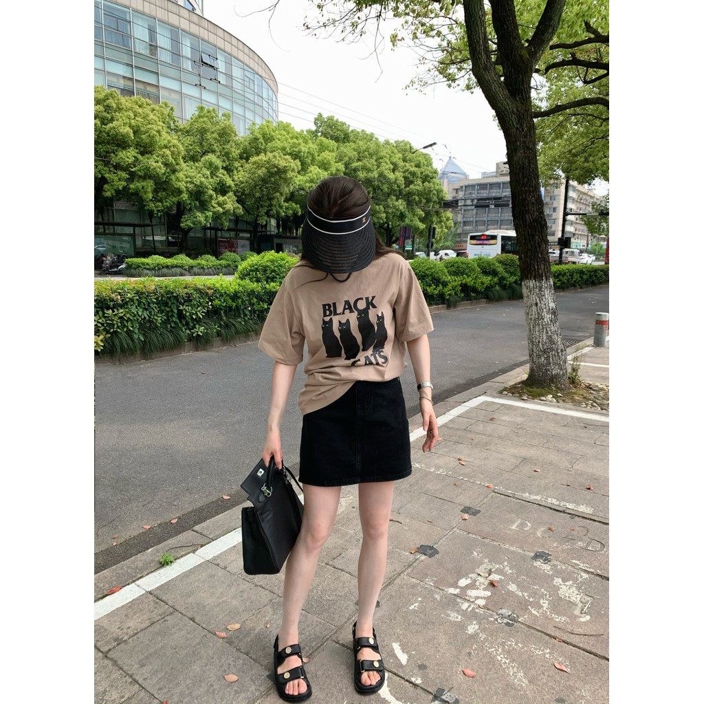 Yuyee_black Cat ~ เสื้อยืดแขนสั้นผ้าถักลายแมวสไตล์เท่ๆหวานๆสำหรับผู้หญิงเสื้อทรงหลวมใส่หน้าร้อนทรงมิ