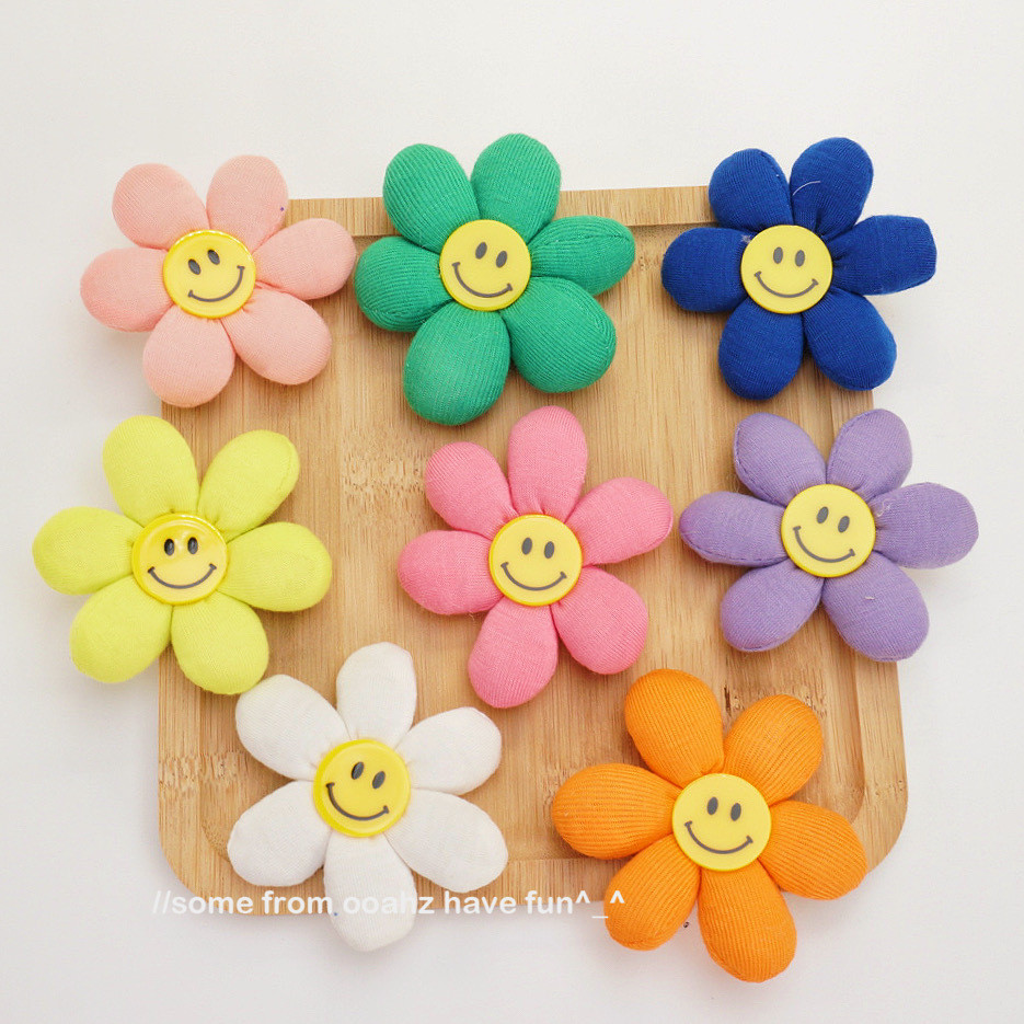 💖ในไทย💖เข็มกลัดดอกไม้สีสดใส ติดกระเป๋า นุ่มนิ่ม ของขวัญ นุ่มนิ่ม ลายการ์ตูนน่ารัก  สไตล์เกาหลี