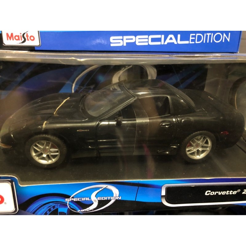 M31889- 1:18 Corvette Z06 - den