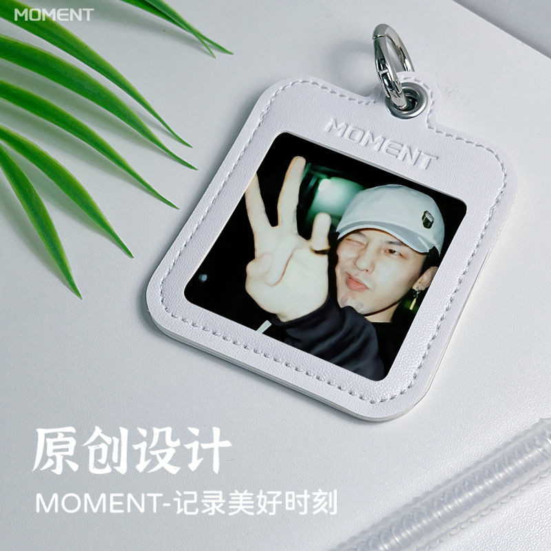 权志龙GD周边钥匙扣书包挂行李牌挂饰包包bigbang小卡套Quan Zhilong GD peripheral keychain backpack hanging luggage20250716
