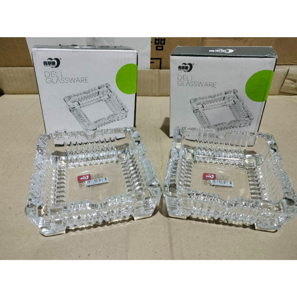 ยกโหล12ชิ้น ที่ทิ้งก้นบุหรี่ ที่เขี่ยบุหรี่แก้ว ที่เขียบุหรี่ทรงสี่เหลี่ยม [DBY146]