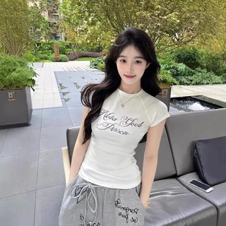 เสื้อยืดไหล่ปกติ สไตล์อเมริกัน ดีไซน์เก๋ไก๋ สาวฮอต พลอยเทียม ตัวอักษร คอกลม ทรงสลิมฟิต แขนสั้น ผู้หญิง ฤดูร้อน ย้อนยุค