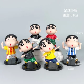 💥 จัดส่งจากประเทศไทย 💥6 ชิ้น/เซ็ตฟุตบอล Crayon Shin chan คอสเพลย์ Cristiano Messi Neymar อะนิเมะรูป COD สต็อกรูปตุ๊กตาของเล่นสําหรับของขวัญเด็กคอลเลกชันเครื่องประดับรถบ้านเค้กตกแต่ง Deco