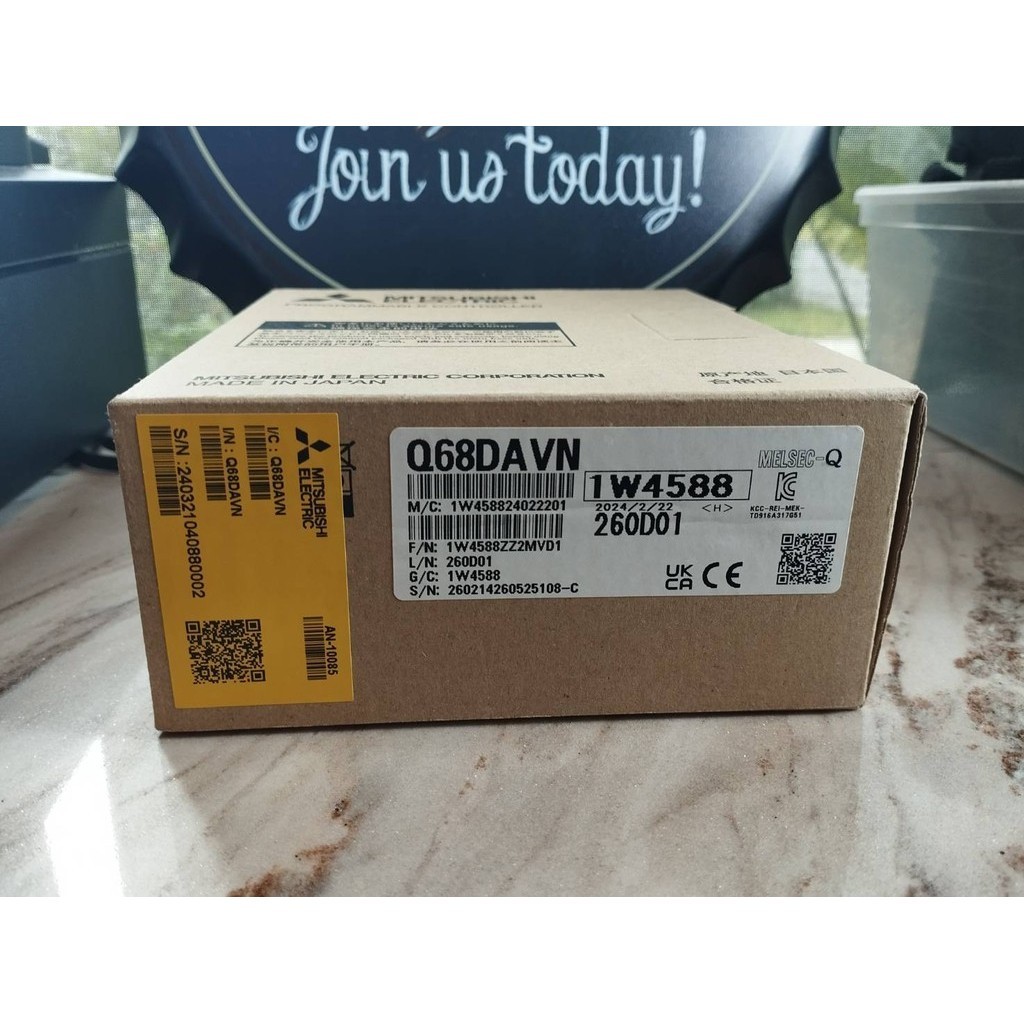 PLC MITSUBISHI Q68DAVN,A/D CONVERTER UNIT MITSUBISHI Q68DAVN Anaiong Output 18-point terminal block