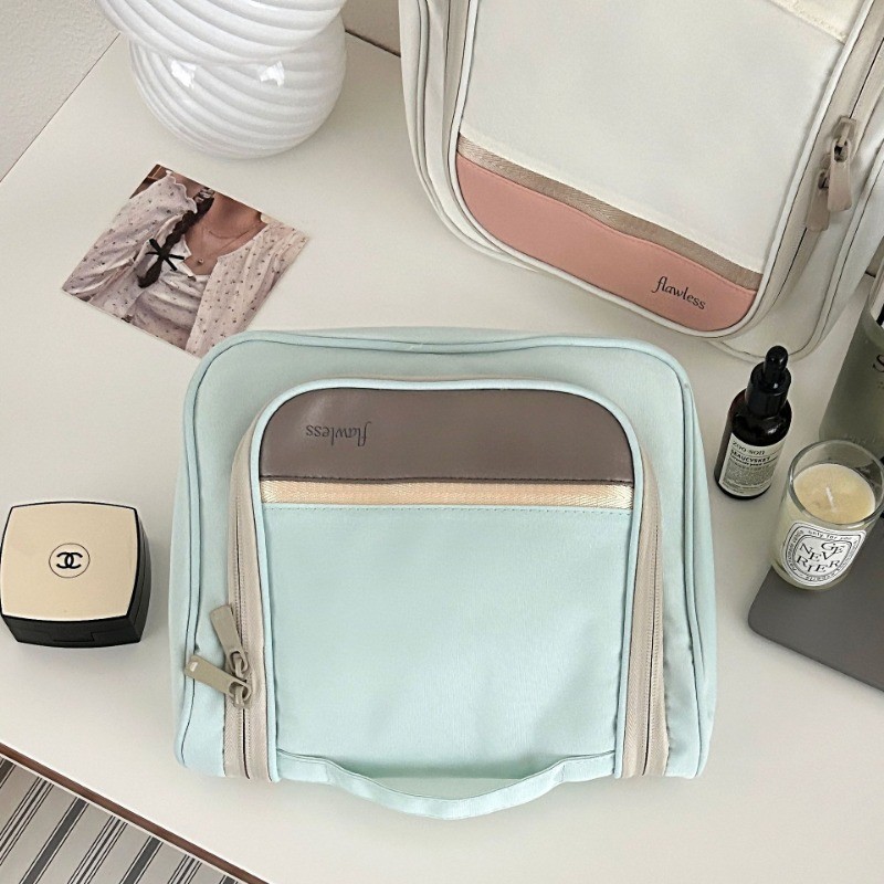 ✈️COD✈️กระเป๋าอาบน้ำ แขวนผนังได้ กระเป๋าเครื่องสําอาง กันน้ํา เดินทาง wash bag