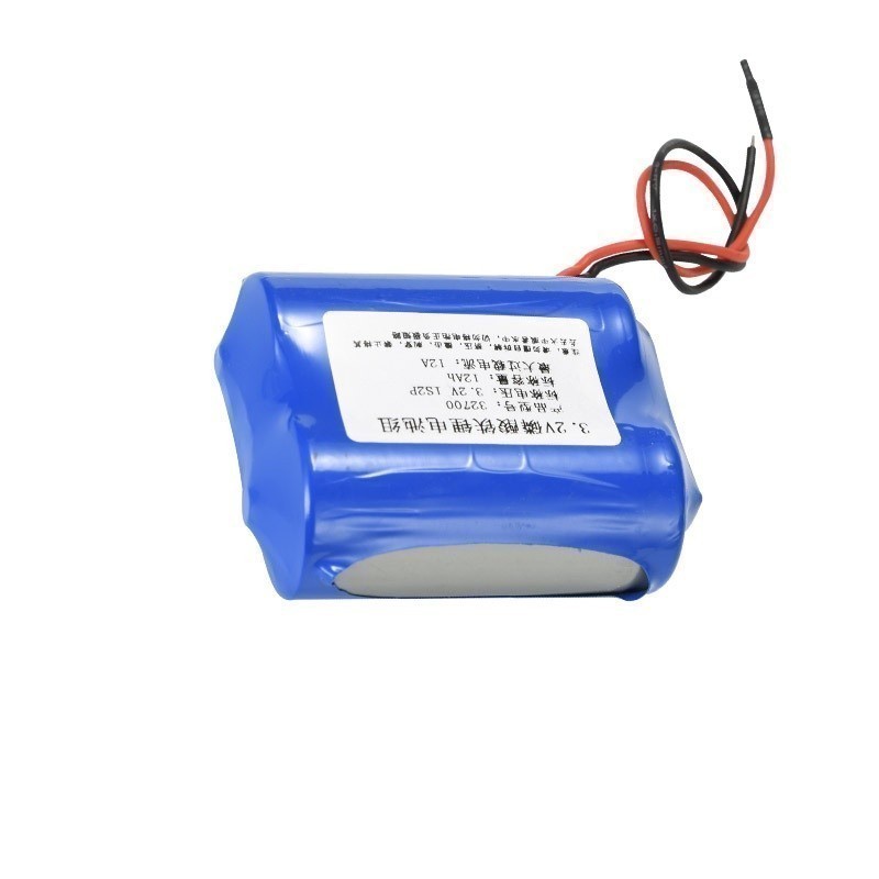 Lifepo4 18650 3.2v 2000mAh Lithium ion phosphate Rechargeable battery cell.
