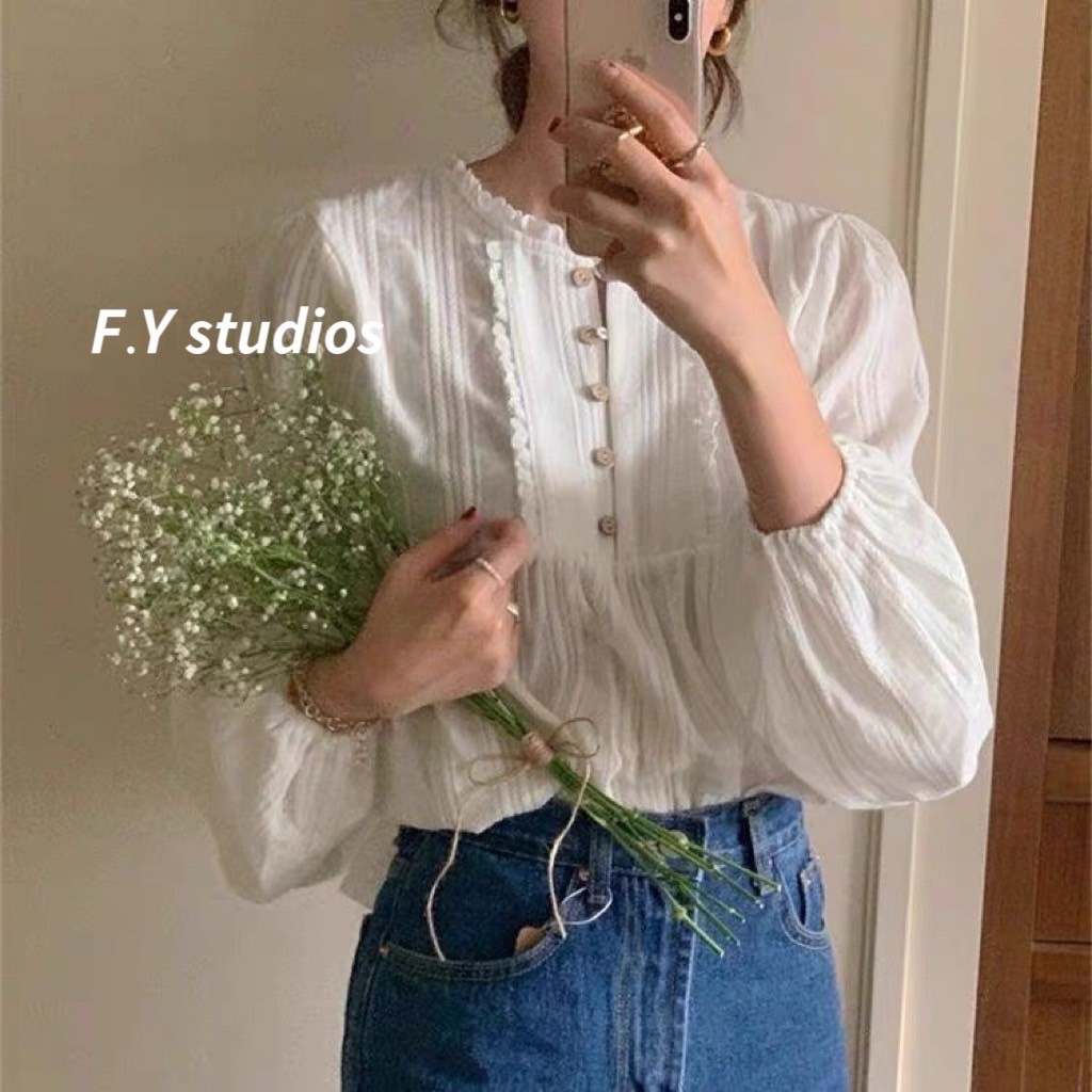 𝙁.𝙔 𝙨𝙩𝙪𝙙𝙞𝙤𝙨 พร้อมส่งจากไทย NO.295 เสื้อเชิ้ตคอกลมแต่งริ้ว สีขาว สไตล์เกาหลีแต่งเกล็ด พร้อมส่ง น่ารัก ผู้หญิง