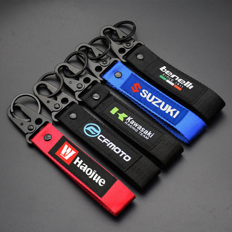 【Ready Stock】 Applicable Motorcycle Motorcycle Keychain Pendant Suzuki 125 Benali Honda Lanyard Creative Number Plate SGen