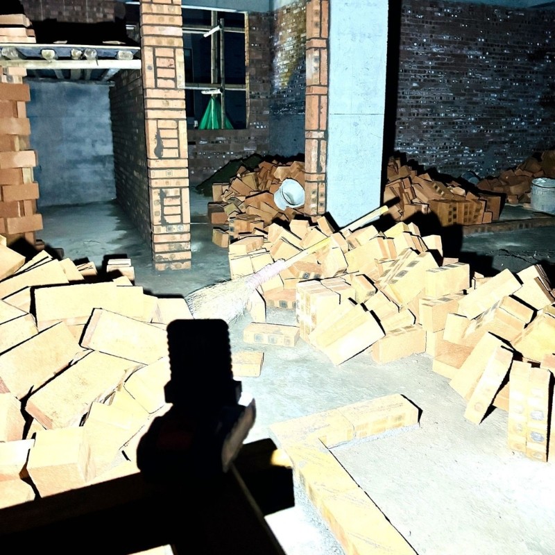 LED Work Light, Power Tool Parts High Brightness Outdoor Searchlight  Universal Adjustable - รูปที่ 4