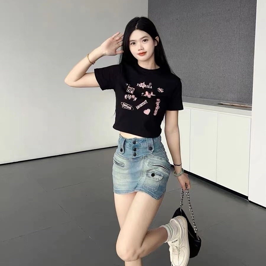 ผ้าฝ้ายผู้หญิงแขนสั้นเสื้อยืดไหล่ฤดูร้อน ABG สาวร้อน Niche Design Graffiti เอวสูงสะดือ O-คอสั้นด้านบ