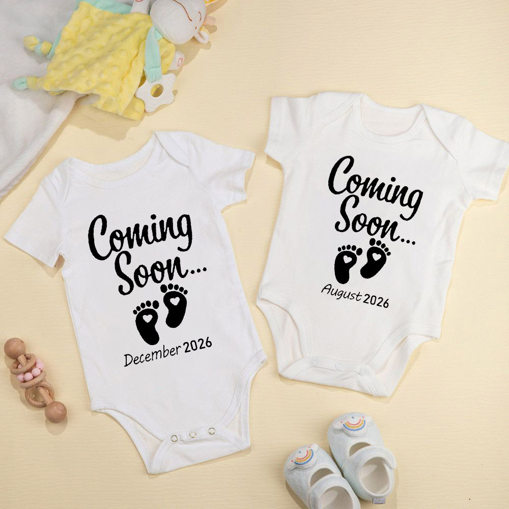 ชุดจั๊มสูทแขนสั้นสำหรับทารกหญิง สีขาว ไซส์พอดีกับรอบคอมาก เหมาะสำหรับการอาบathและเป็นของขวัญ