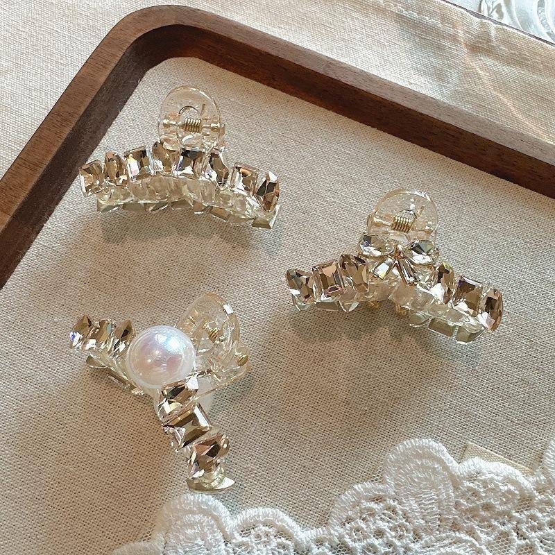 เกาหลีใต้นําเข้าhigh-endเงาสแควร์เพชรเต็มคริสตัลคลิปประณีตโบว์rhinestone Hairpinคลิปด้านหลังหัวคลิปฉลาม