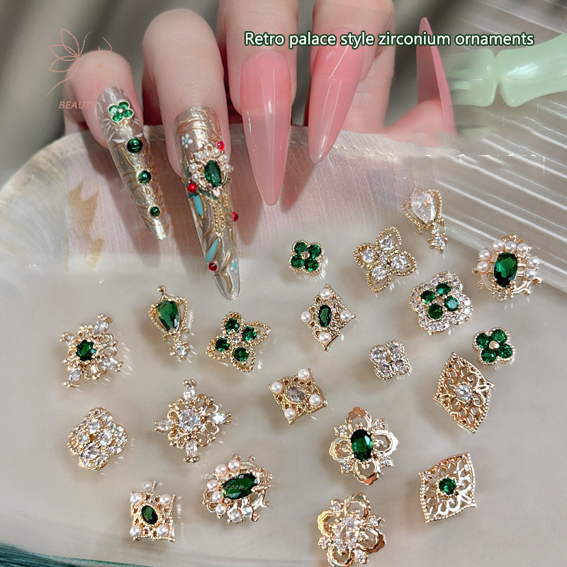[maybeauty] Nail Art Zircon Accessories Retro Hollow Out Light Four-leaf Clover Super Flash Nail Dia