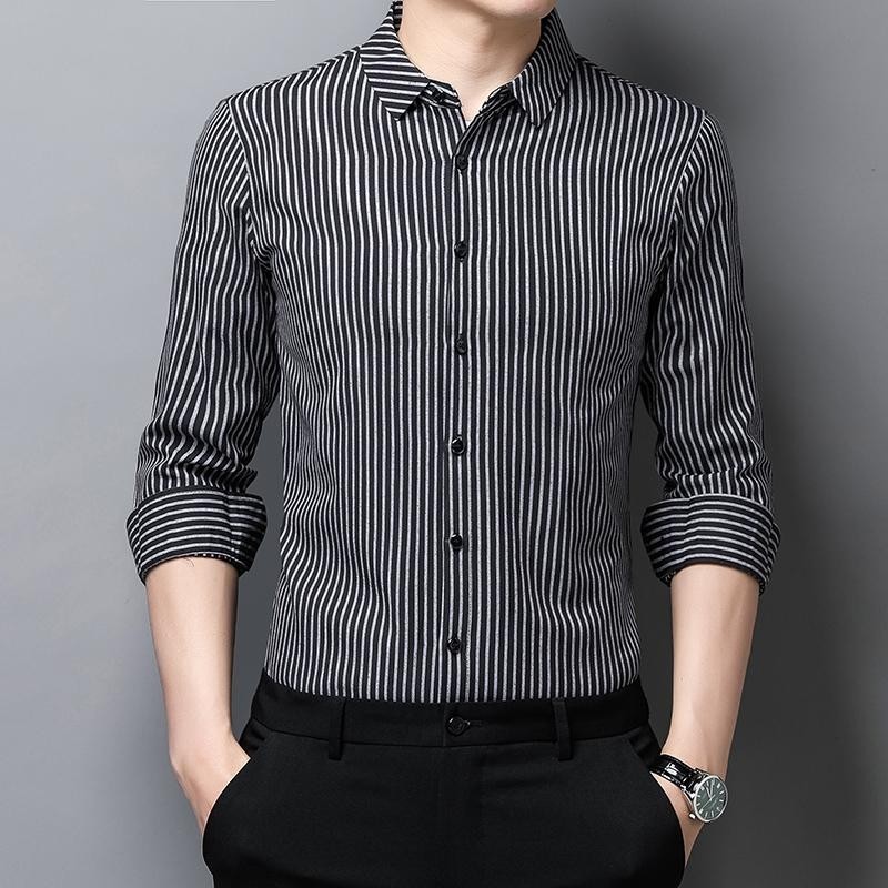 เสื้อเชิ้ตแขนยาวกระเป๋ากระดุมลําลองสําหรับบุรุษเสื้อเชิ้ตลายทางธุรกิจ