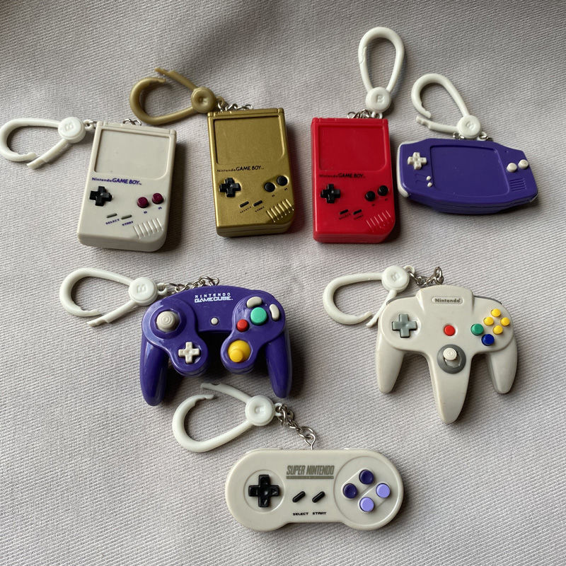 ของแท้จํานวนมาก นินเทนโด เกมคอนโซลจับธีมปริศนากล่องจี้รุ่นรูปพวงกุญแจจี้อะนิเมะ