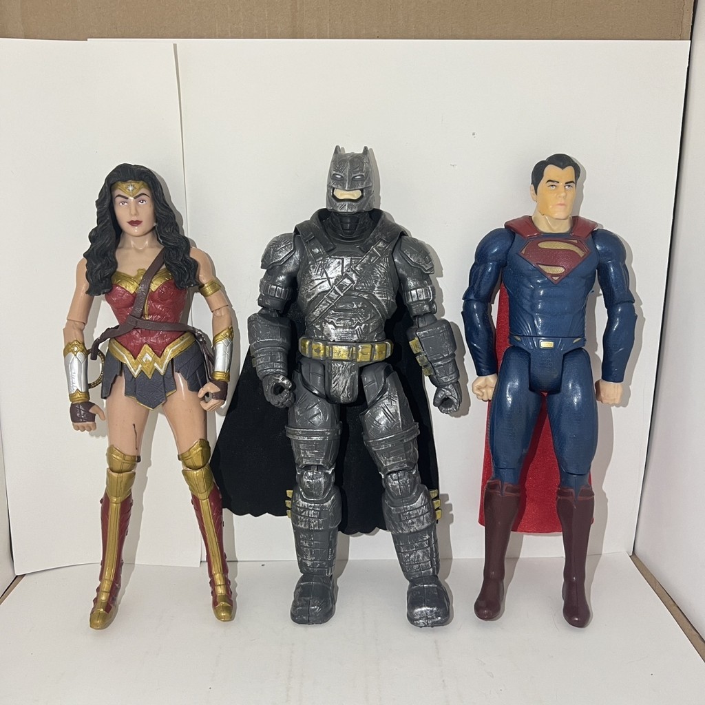 ขายด่วน Mattel DC Justice League Heroes Wonder Woman Superman รุ่นตั้งโชว์แบทแมน