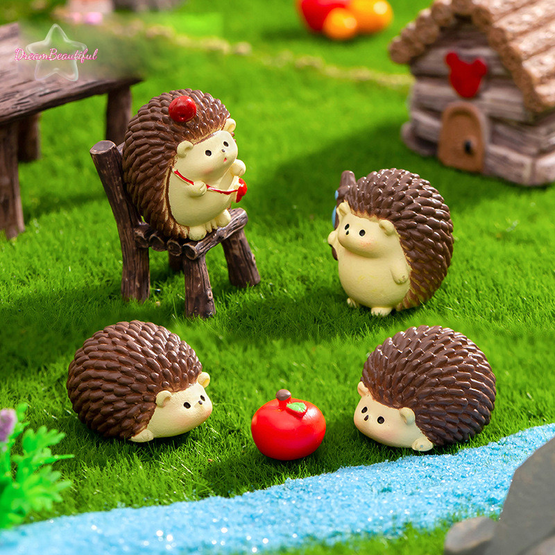 <ดีบีเอฟ> มินิเม่นน้อยเครื่องประดับการ์ตูนสัตว์ไมโครภูมิทัศน์ตุ๊กตารุ่นรถตกแต่งภายในบ้านเดสก์ท็อปตกแต่งใหม่