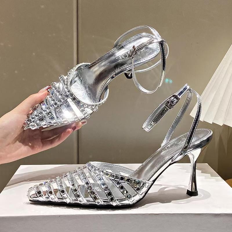 รองเท้าส้นสูง Stiletto รองเท้าแตะส้นแบน Rhinestone เวอร์ชั่นเกาหลีสวมใส่ด้านนอกชี้นิ้วเท้า