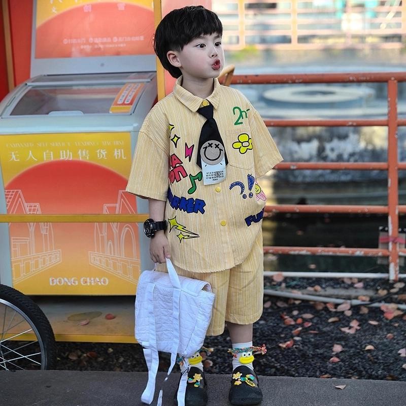 ชุดสูทสองชิ้นลายดอกไม้สำหรับเด็กชาย Allen กรกฎาคม 2025 สไตล์ใหม่ พร้อมสวมใส่ท่องเที่ยวชายหาดในซั머
